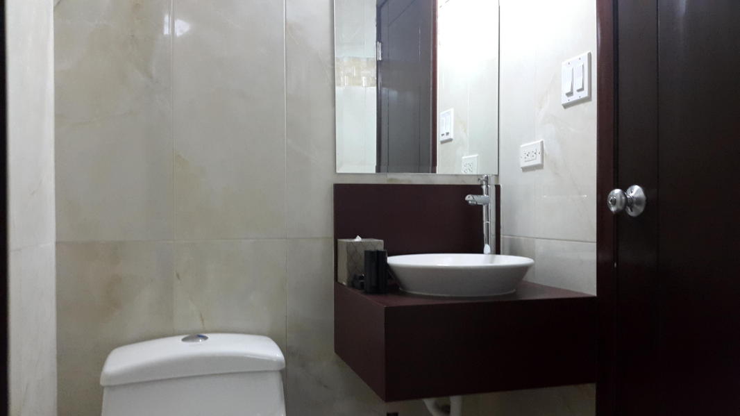  negociable  apartamento amoblado en la avenida balboa 