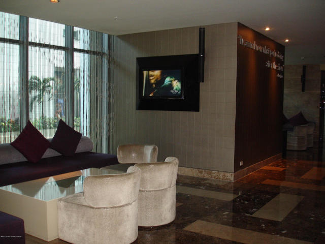 Venta de espectacular suite en av balboa  lt