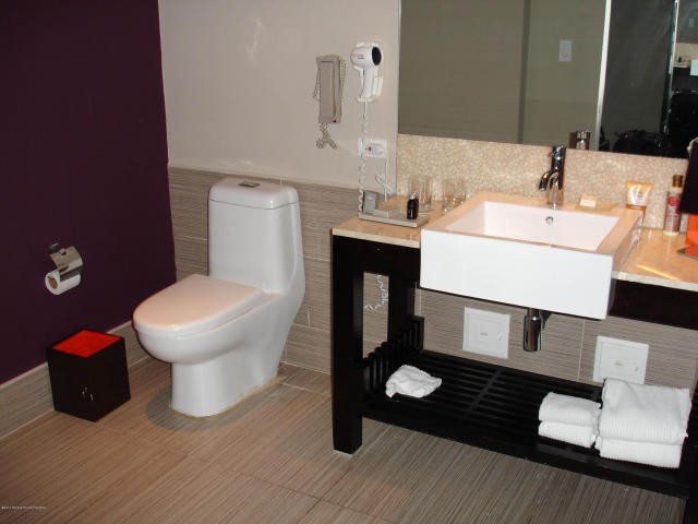Increible suite en venta av balboa mls #15-3075 lt