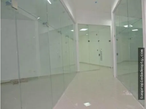 Maravilloso local comercial en la mejor ubicacion de av balboa jn449 — 3