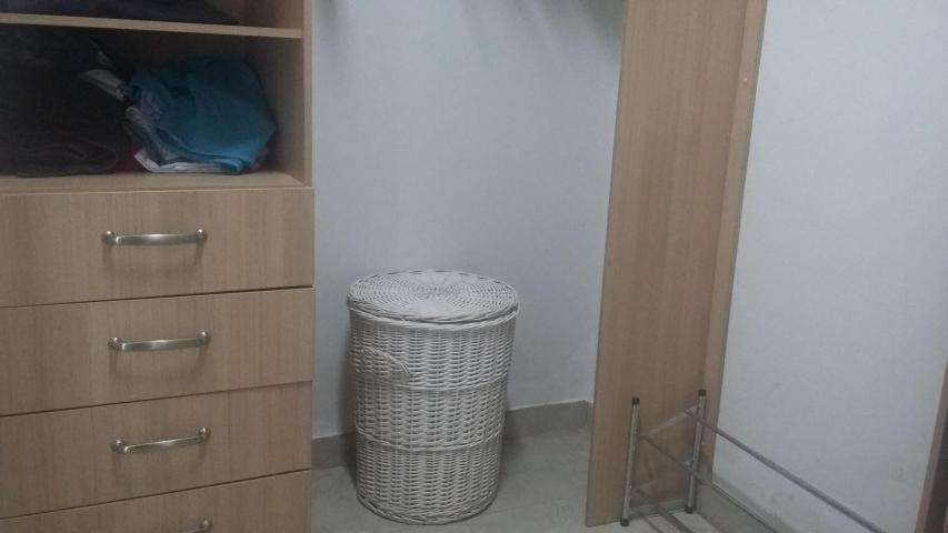 Apartamento avenida balboa amoblado con balcon (16-4720 dh)