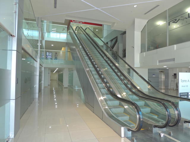 Oficinas y locales comerciales av. balboa vl 17-144 (667.63711)