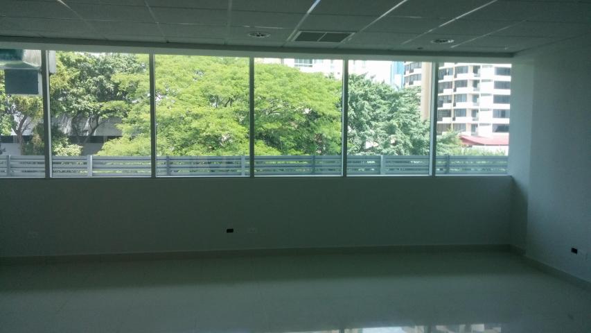 Alquiler de local comercial en via brasil 