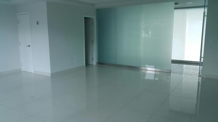 Alquiler de local comercial en via brasil 