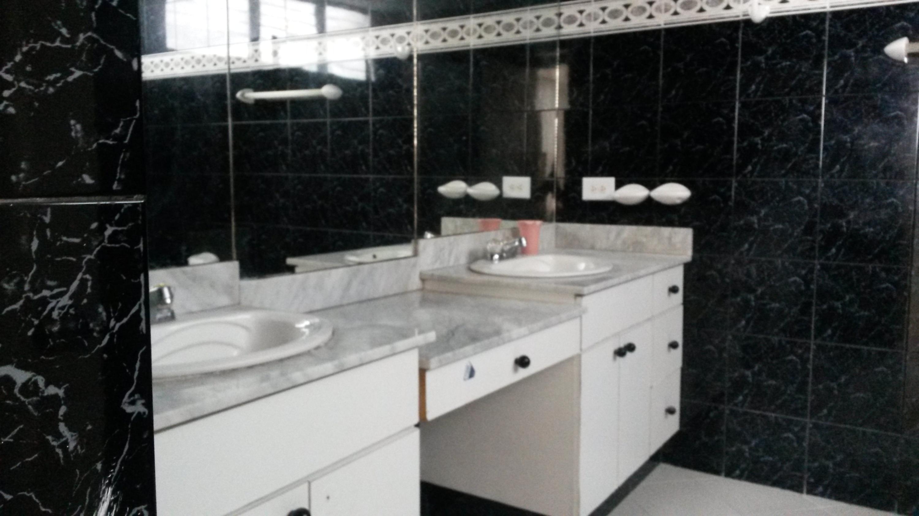 Alquilo apartamento amoblado, vista al mar, 2 recamaras, avenida balboa cp164994