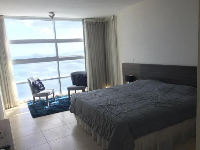 Amplio apartamento en avenida balboa  vl 17-287 (667.63711) — 5
