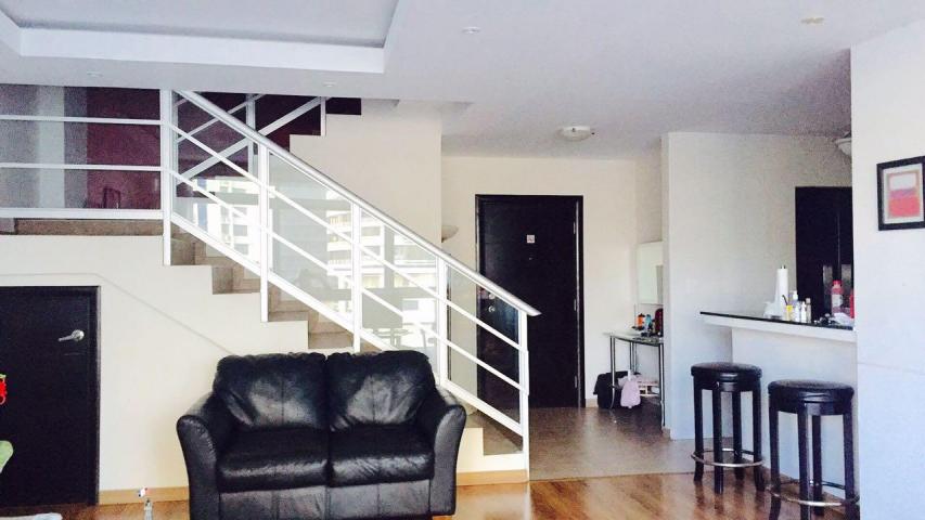 Apartamento en avenida balboa