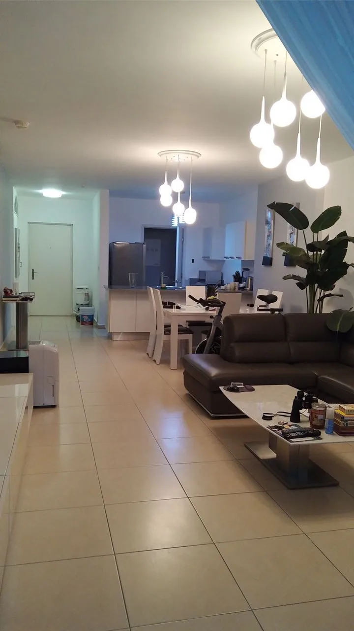 Se alquila apartamento amoblado de lujo con vista al mar — 2