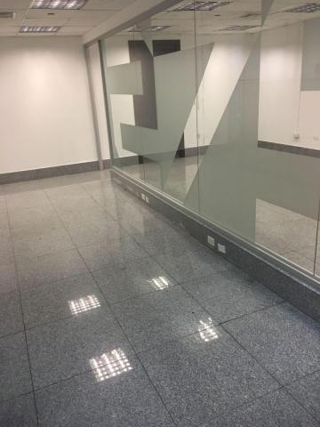 Oficina comercial en alquiler avenida balboa ifr 17-353