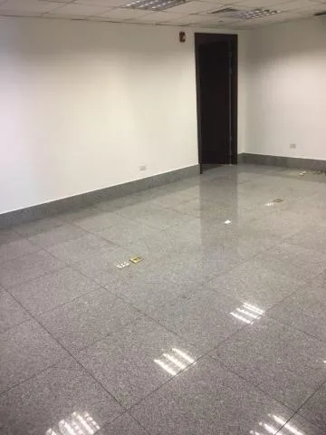 Oficina comercial en alquiler avenida balboa ifr 17-353 — 5