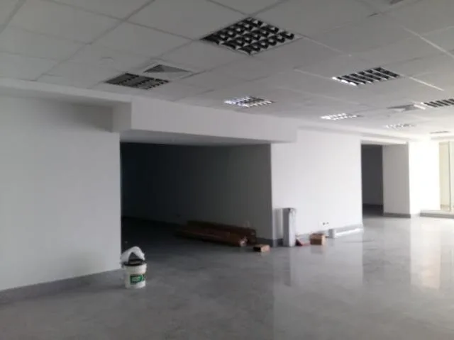  se alquila oficina con acabados de lujo en av.balboa  — 4