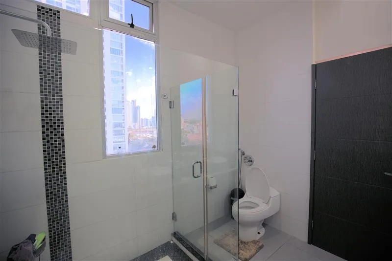 En venta moderno apartamento en p.h element  (id 10827)  — 2