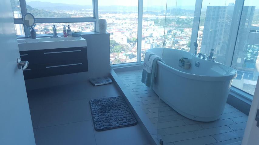 Apartamento en venta avenida balboa ifr 17-444