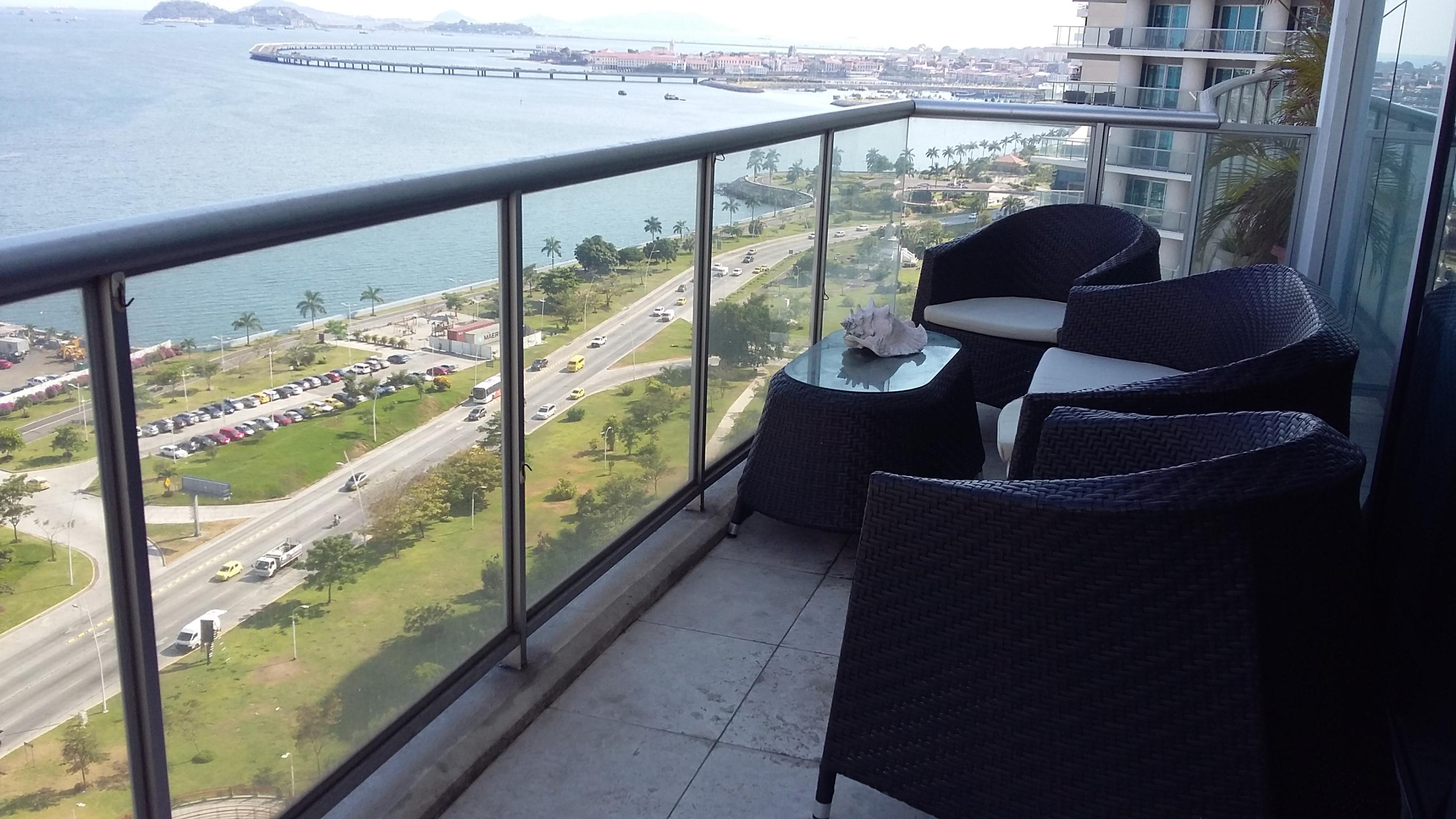 Vendo espectacular apartamento vista al mar, avenida balboa cp17918