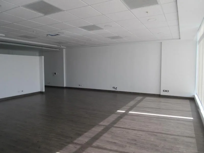 Oficina remodelada en avenida balboa  gch — 3
