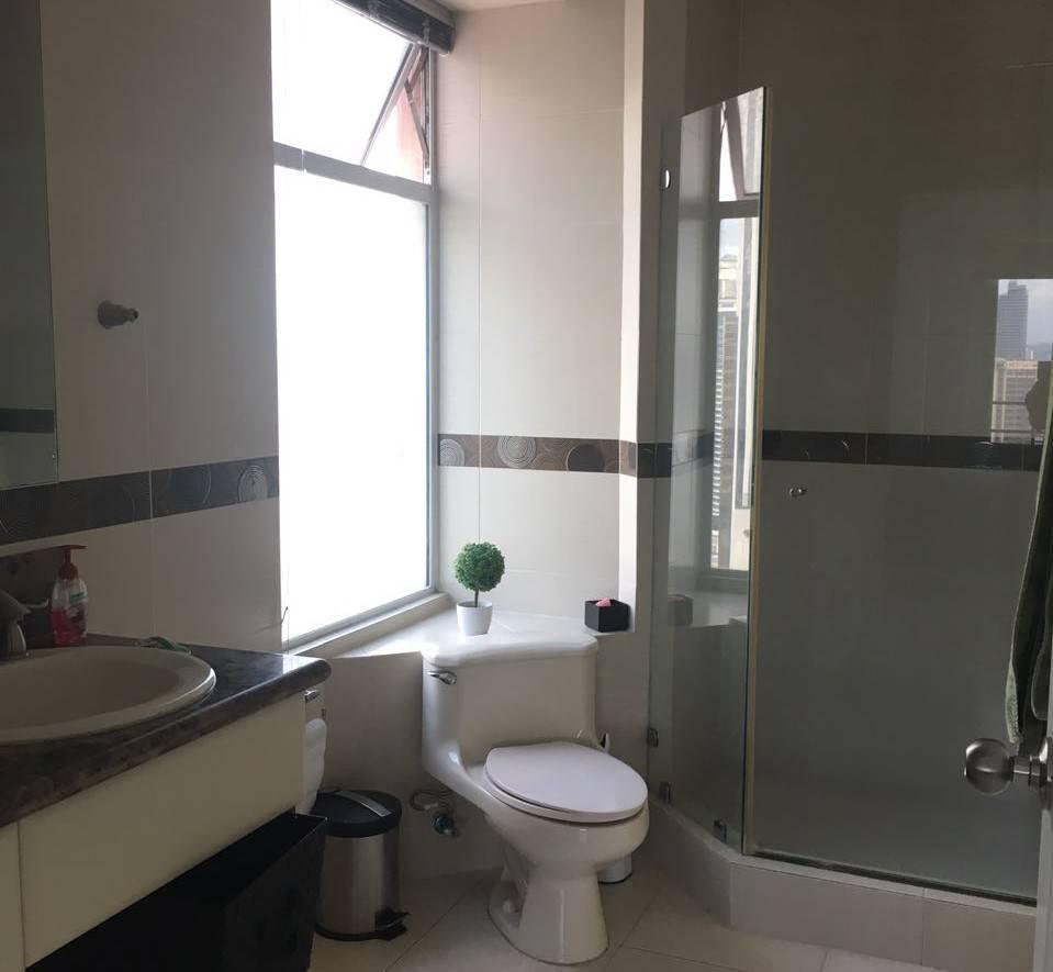 Alquilo comodo apartamento, 1 recamara, avenida balboa