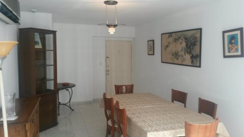 Alquilo apartamento en avenida balboa