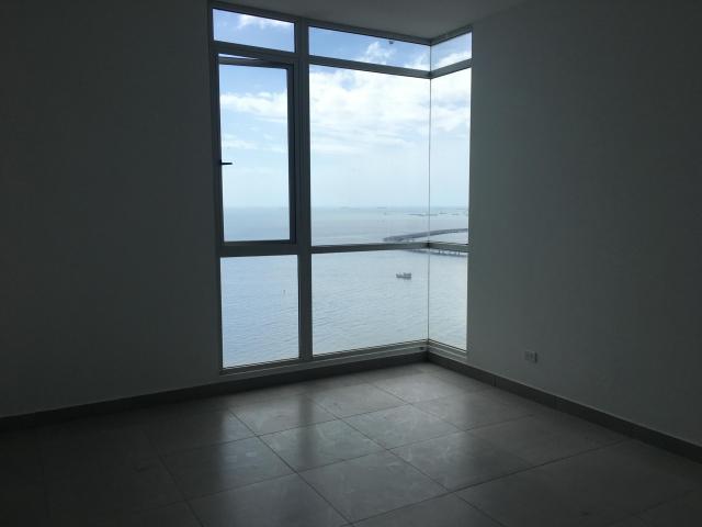 Apartamento en venta 113.52m2, avenida balboa mls17-119.rtq