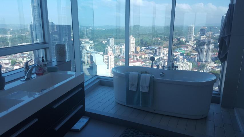 Apartamento en venta 133m2, avenida balboa mls17-444.rtq