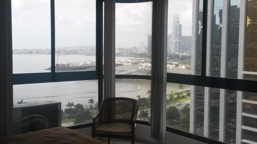 Apartamento en venta 140m2, avenida balboa mls17-1227.rtq