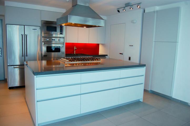 Apartamento en venta 216.77m2, avenida balboa mls17-1203.rtq