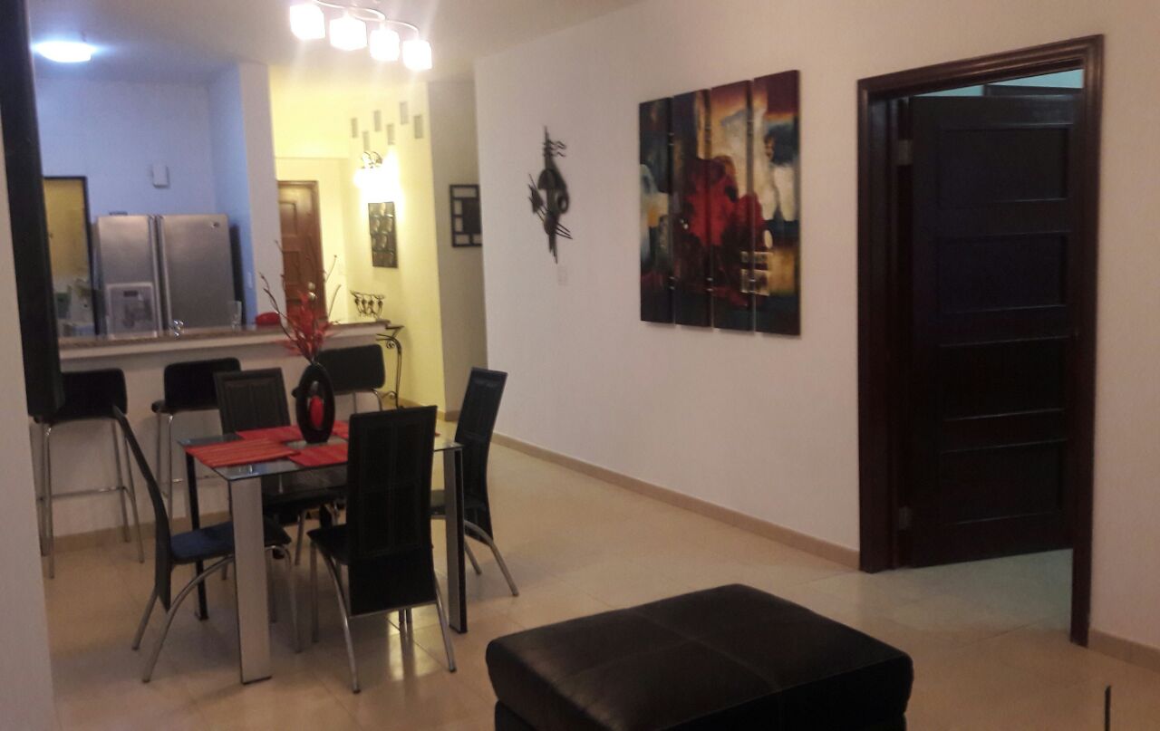 Se vende apartamento amoblado frente al mar
