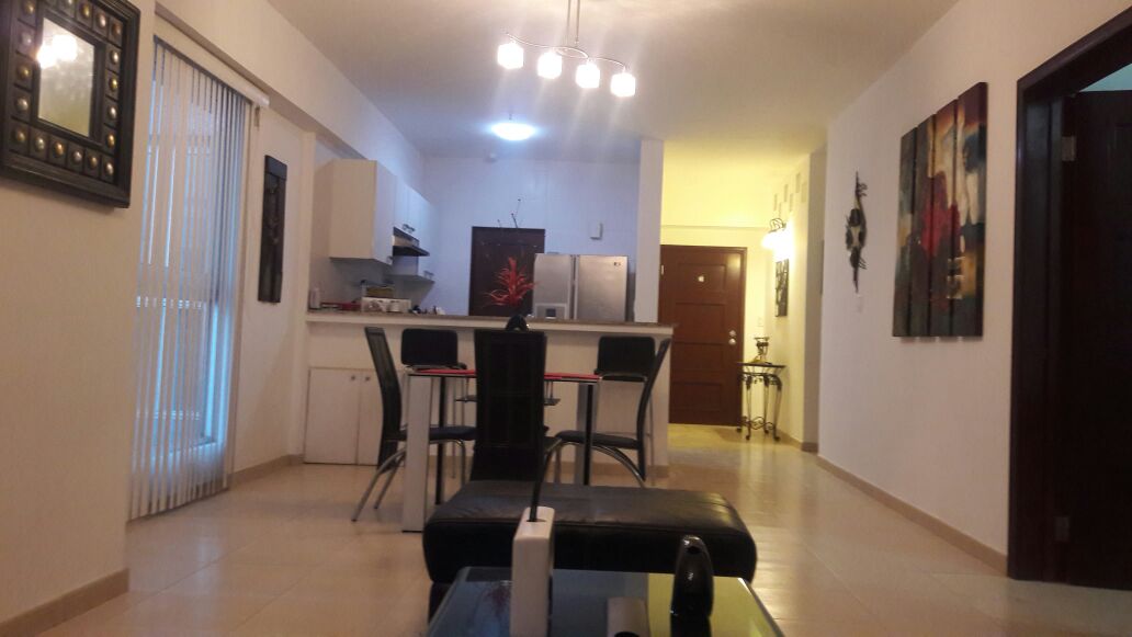 Se vende apartamento amoblado frente al mar