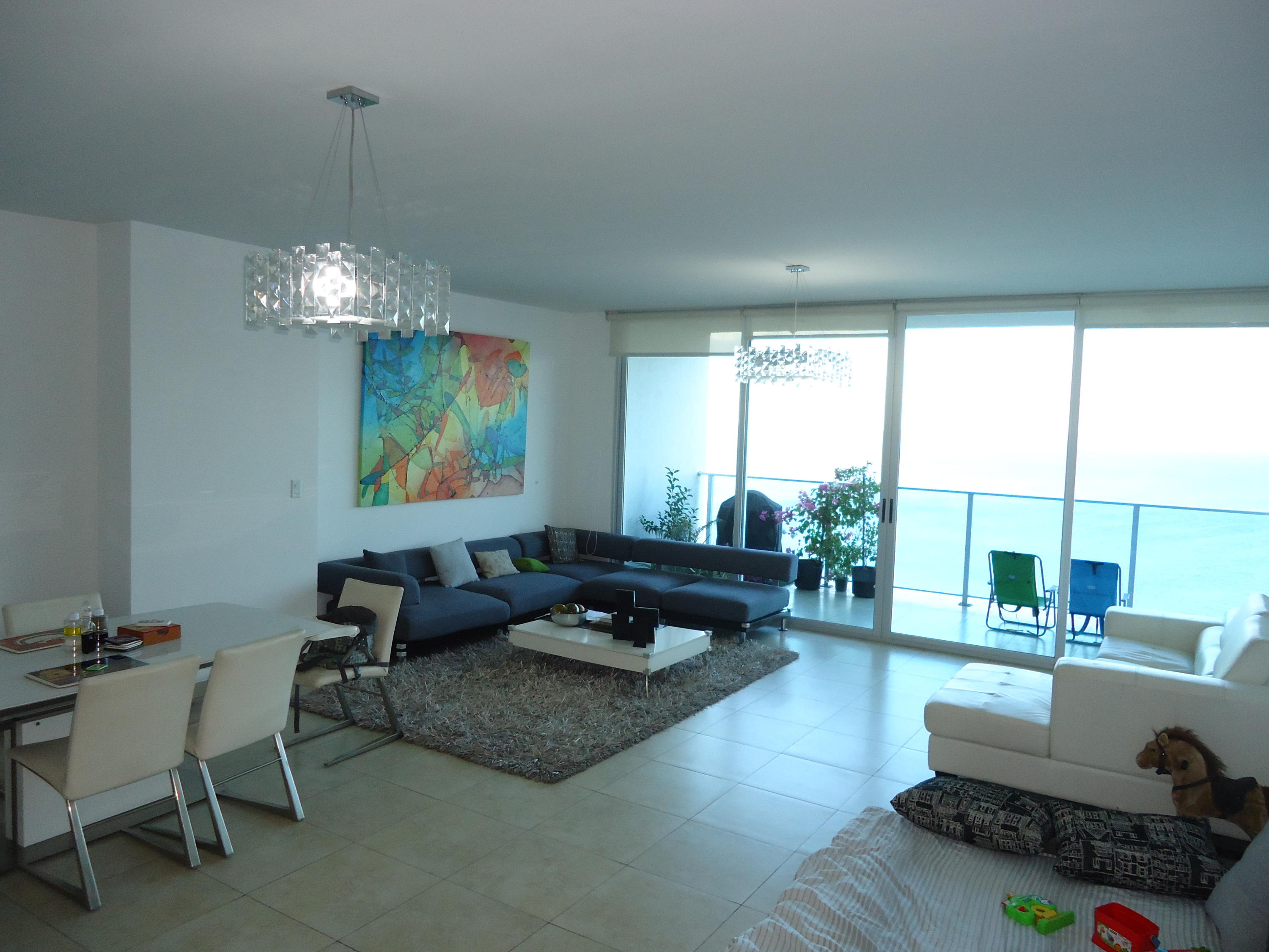 Spacious apartment for rent, sea view, avenida balboa