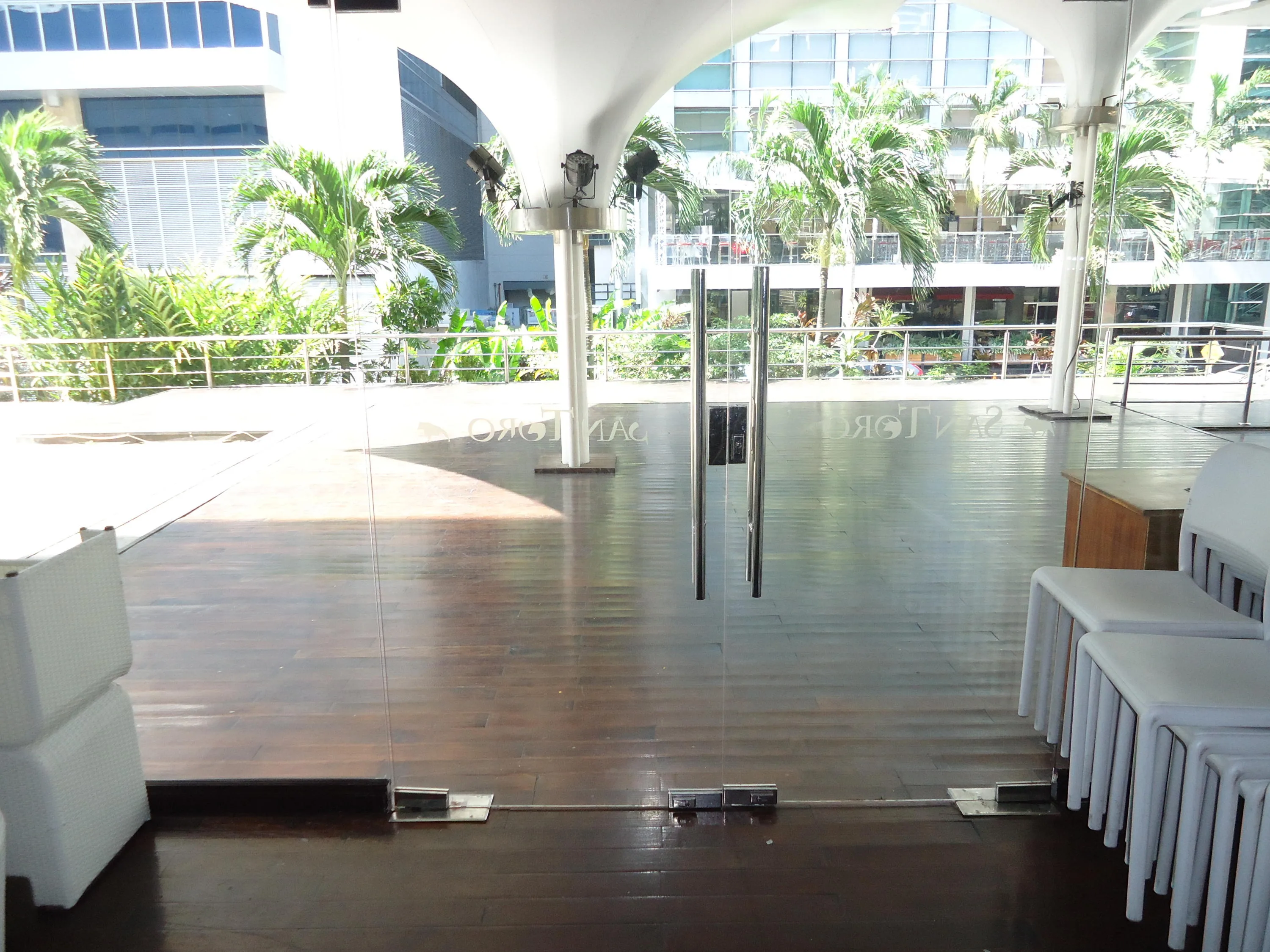 Vendo local comercial en ave. balboa cÃ³digo flex: 16-4128 lf — 2