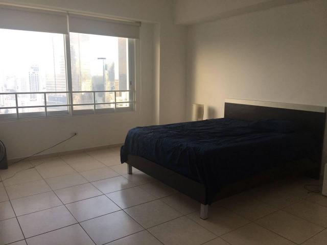  spectacular apartment in the middle of av balboa with a view towards the city