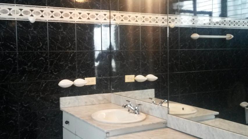  amplio apartamento amoblado de 140mts