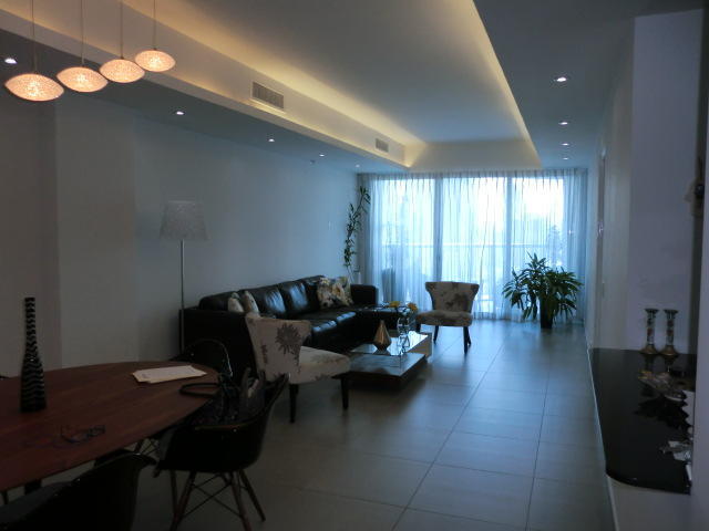 17-880 luxurious apartment in yacht club, av. balboa. mh