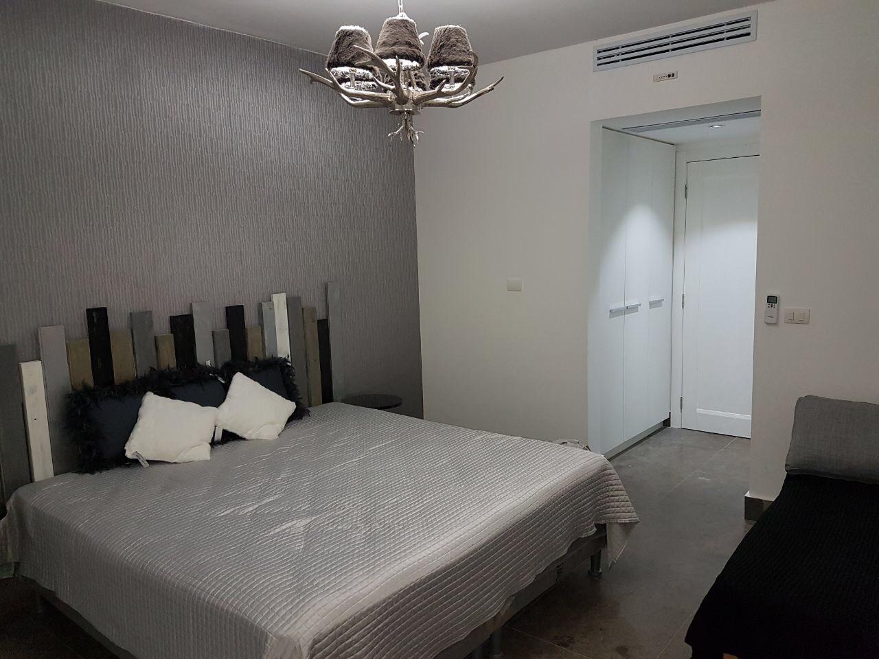 Moderno apartamento en venta en avenida balboa mc 17-1490