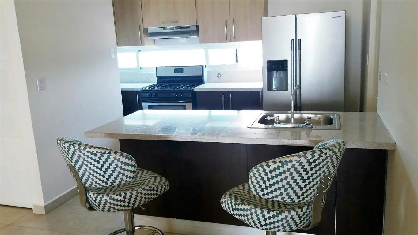 Apartamento en alquiler en avenida balboa mfg # 17- 1968 — 3