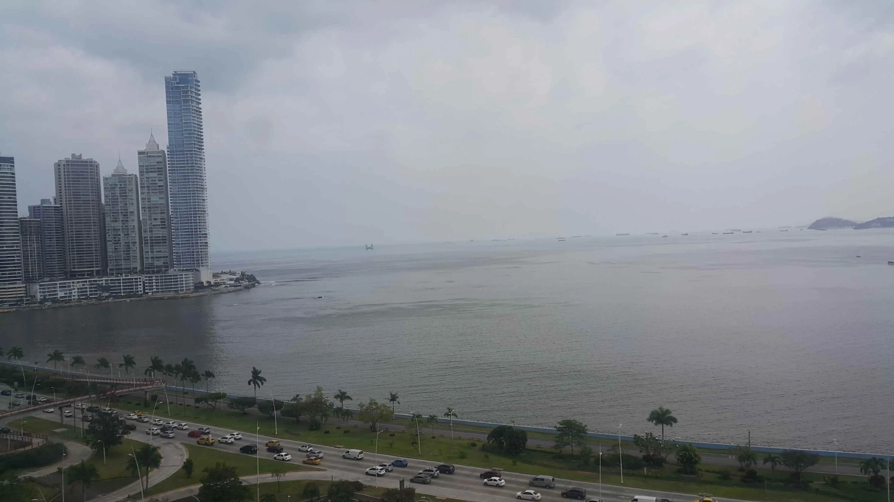 Vendo apartamento en ave balboa cÃ³digo flex: 16-892 lf — 2
