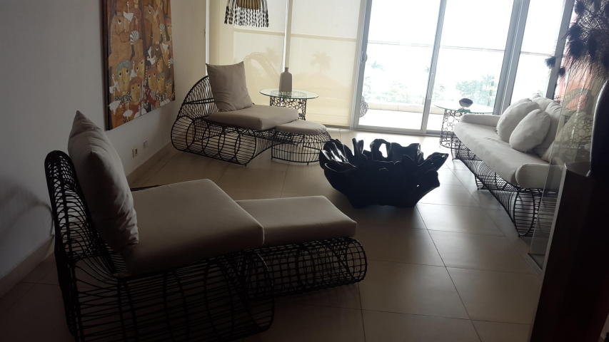 Alquilo apartamento en avenida balboa
