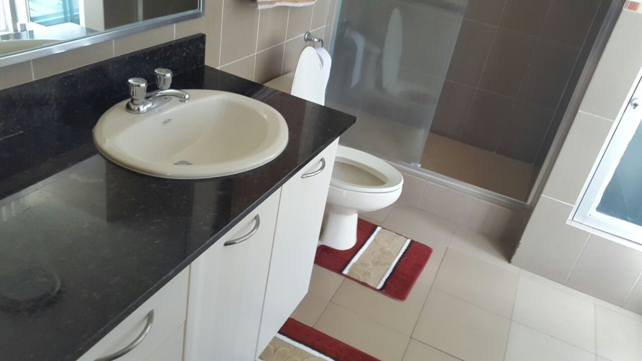Bello , amoblado apartamento en alquiler ave balboa