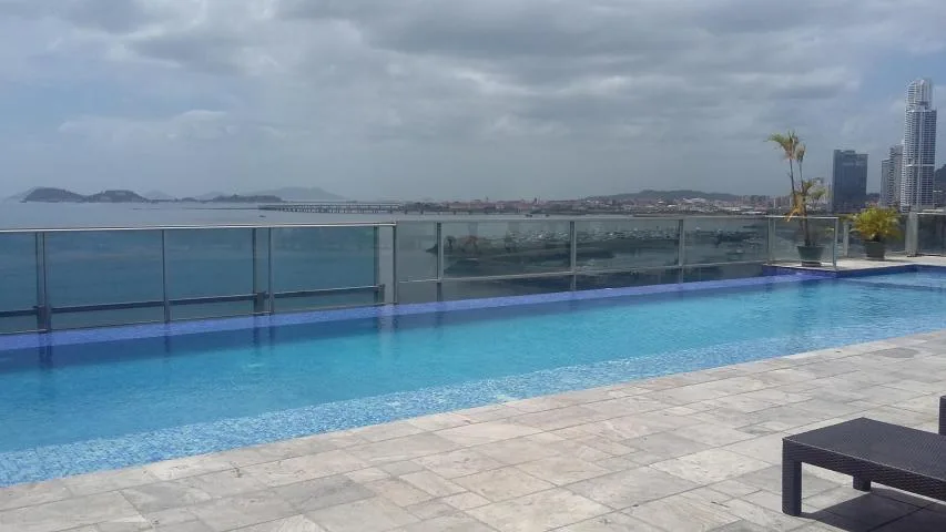 Se alquila apartamento avenida balboa vista al mar 2 recamaras amoblado cp172840 — 4