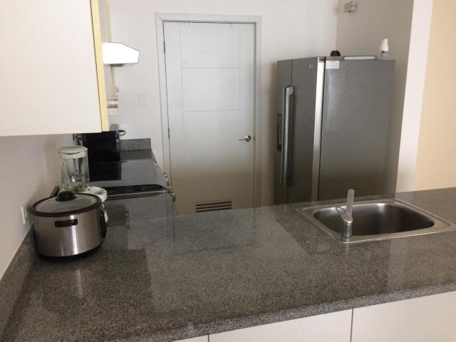  apartamento amoblado en alquiler en avenida balboa