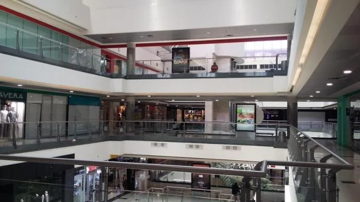 Amplio local en alquiler en el multicentro, 17-1981 nbh  — 5
