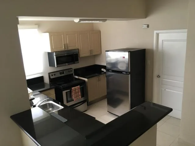 Bello apartamento en alquiler en av balboa, nbh  — 3
