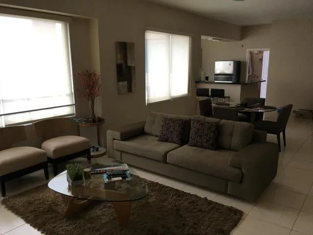 Bello apartamento en alquiler en av balboa, nbh  — 4