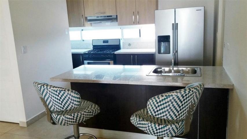 I sell apartment in avenida balboa flex 16-3880 sz