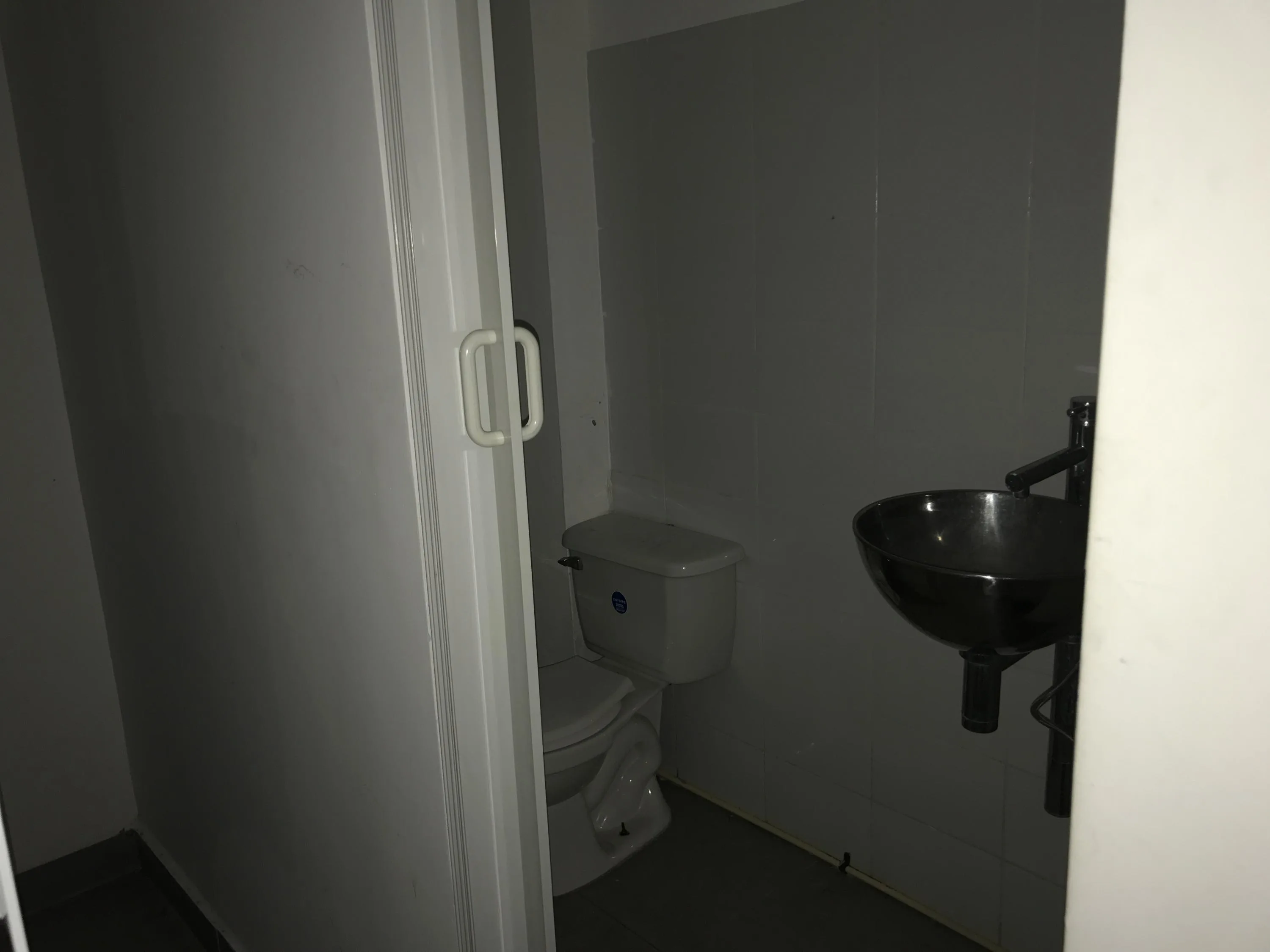 Alquilo local comercial en ave. balboa cÃ³digo flex: 17-3254 lf — 3
