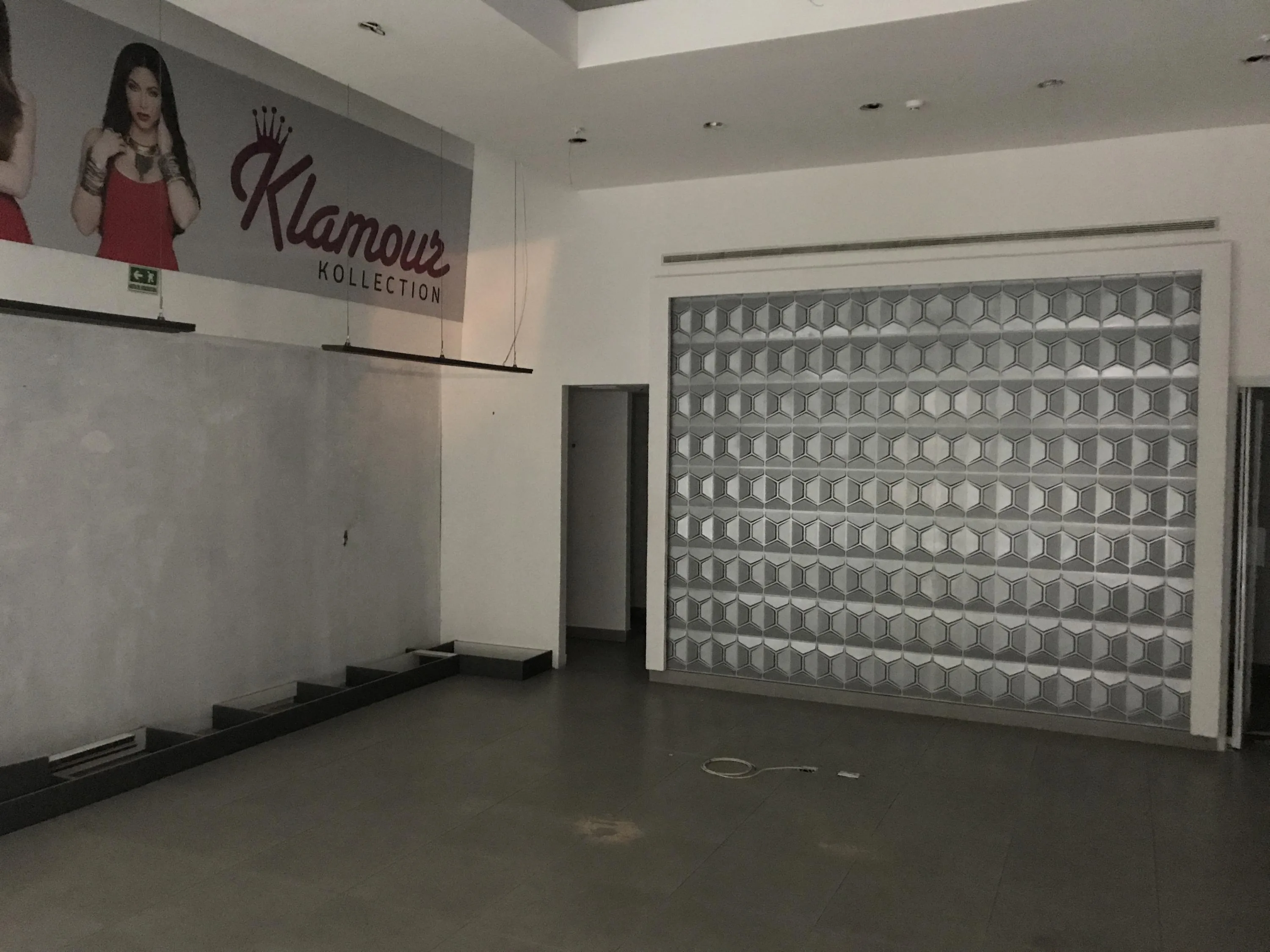 Alquilo local comercial en ave. balboa cÃ³digo flex: 17-3254 lf — 5