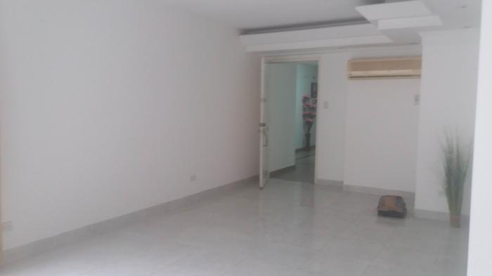 Excelente apartamento en alquiler en av balboa, 17-3501 nbh 