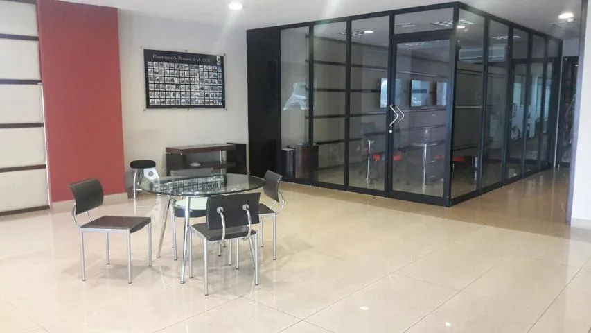Local comercial en venta 4166m2, avenida balboa mls17-3352.rtq — 3