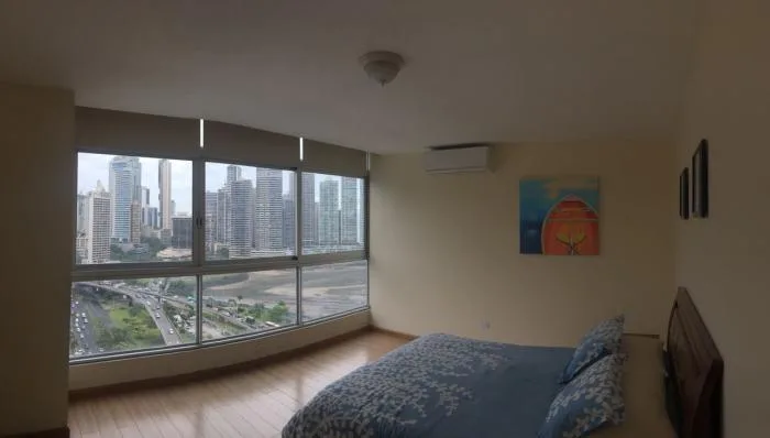 Bello, amoblado apartamento en ave balboa, ph bayfront — 4