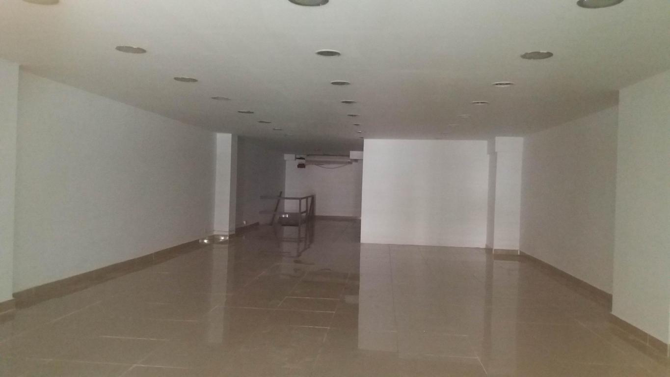 Commercial space for rent in av balboa # 17-3719 lf