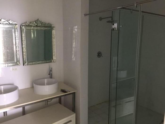 Apartment for sale in avenida balboa ys